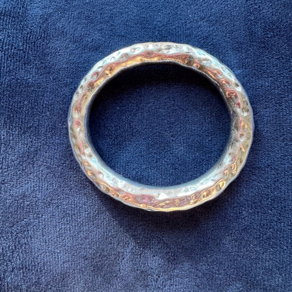 Silpada Heavy Oval Hammered Bangle Bracelet solid sterling silver - Picture 4 of 5